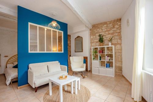 Castelnau-de-Montmiral House | Family-Friendly Retreat at Casa Glèsia with 9.7/10 Rating