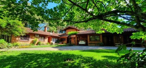 Gramado House | Experience Casa Goldoni Gramado: Pet-Friendly & Perfectly Rated