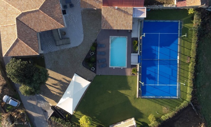 Valenca House | Guest Rated: Casa Grande de Gondomil with Pool & Spa