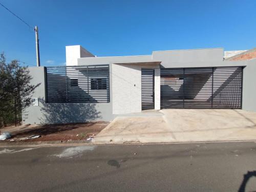 Arapongas House | Pet-Friendly Casa Grande: Rated 9.3 for a Family Retreat
