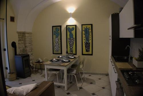 Costa-Villa Apartment | Pet-Friendly Retreat at Casa Greta - Orco-Feglino