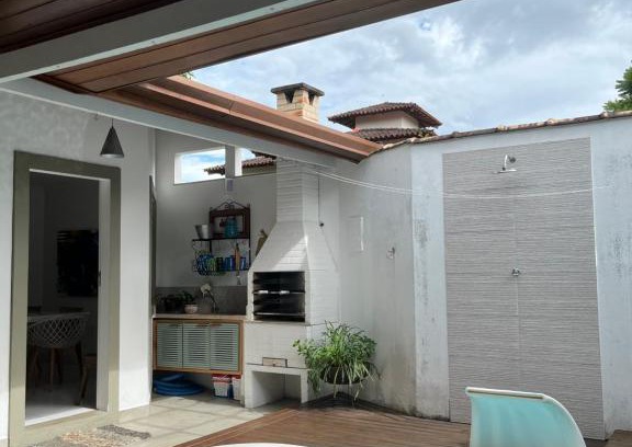 Jabaquara House | Experience Comfort at Casa Guapuruvu - 4-Star Retreat