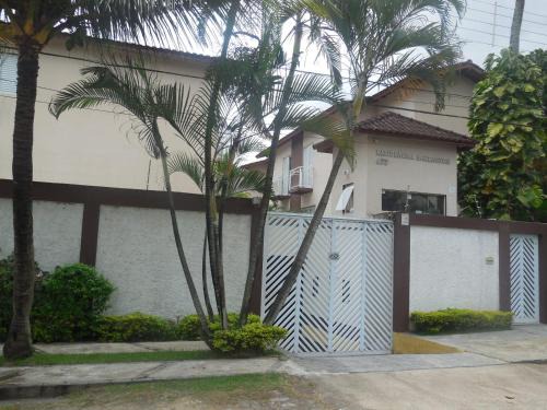 Parque Enseada House | Casa Guarujá - Oceanfront Retreat with 9.8 Guest Rating