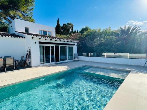 Denia Villa | Casa Hebe 17 by DiVivir