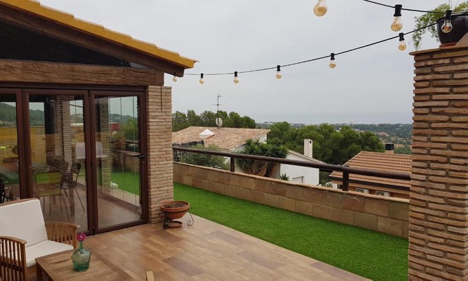 Roda de Bara House | Exceptional Stay at Casa Hecmar with Pool and Kitchen
