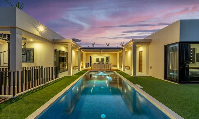 El Tezal House | Casa Herradura: Ocean View Villa with Spa and Pet-Friendly Options