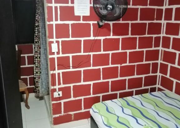 San Cipriano House | Budget-Friendly Stay at Casa Hospedaje Mayesty