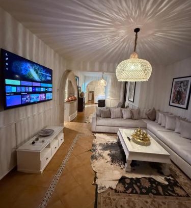 Medina of Chefchaouen Apartment | Budget-Friendly Casa Inas: Pet & Child Welcoming Stay
