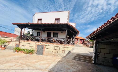 Los Gavilanes House | Oceanfront Comfort at Casa Ignacio - A 4-Star Retreat