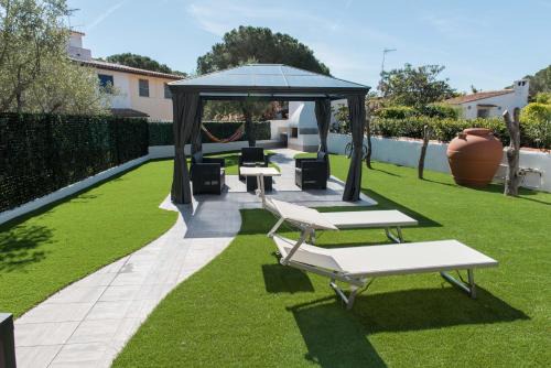 Cala Liberotto Apartment | Discover Casa Ilaria Calaliberotto: Guest Rated 9.6/10