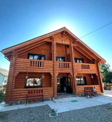 Rozavlea House | Enjoy Casa Ilies: Pet-Friendly Retreat with Hot Tub Access