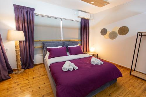 Nafpaktos Apartment | Discover Casa in Centro Uno: Family-Friendly Stay