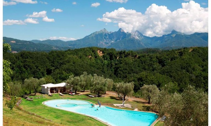 Masero Apartment | Discover Casa in Lunigiana - Bianca with Ocean View & Pool