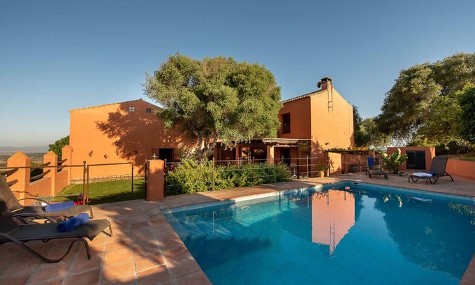 Vejer de la Frontera House | Discover Casa in the Campo: Ocean View & Spa Retreat