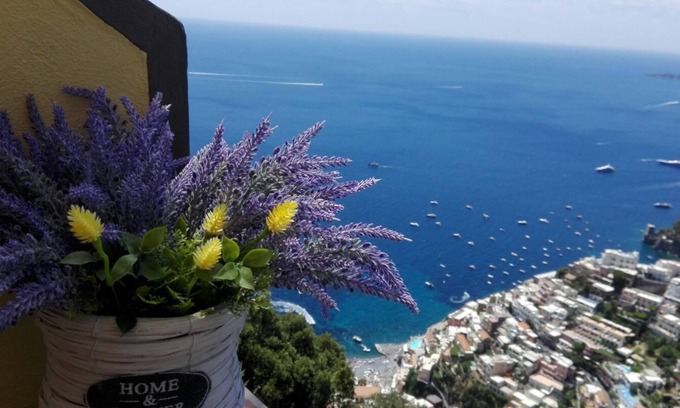 Montepertuso House | CASA INCANTO: Beautiful Views with Breakfast & Parking