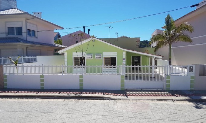 Ponta do Papagaio House | Seaside Retreat: Casa Ponta do Papagaio with Ocean Views