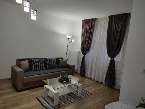 Tirgu Mures Apartment | Family-Friendly Stay at Casa Ioana - Guest Rated 10/10