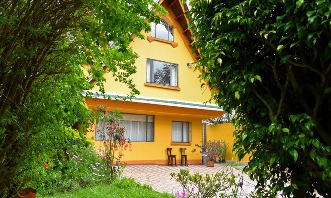 Chia House | Oceanfront Casa Iris: Guest Rated 8.9/10 for Families