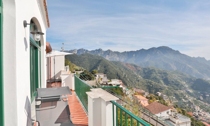Ravello House | Exceptional Casa Irma in Ravello with Breakfast & Kitchen