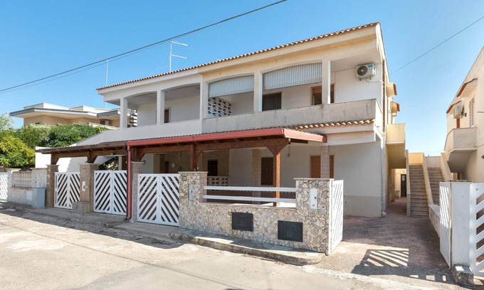 Torre Lapillo House | Family-Friendly Stay at Casa Iro by BarbarHouse