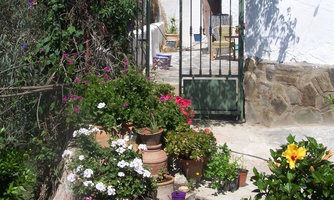 Ugijar House | Discover Casa Jacaranda Las Canteras: Family-Friendly Oasis