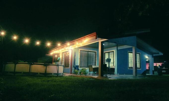 El Tanque House | Guest Rated 10/10 at Casa Jade de la Fortuna with Pool