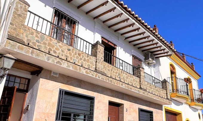 Alora Apartment | Discover Casa Juan María, Minutes from Caminito del Rey