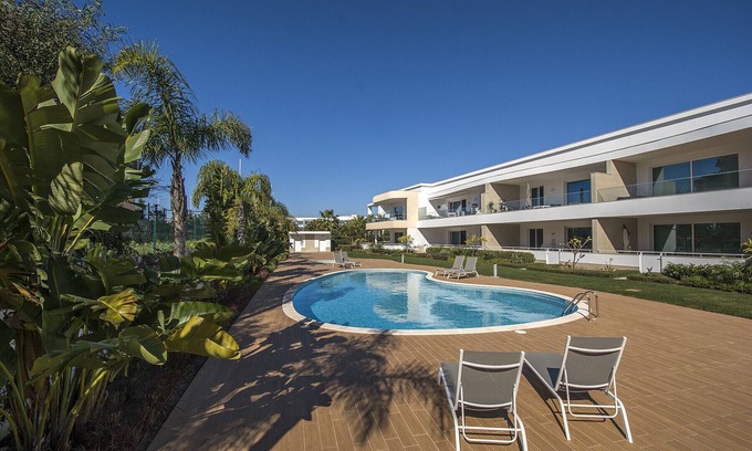 Lagos Apartment | Casa Julia: Beachside Retreat with Pool & Family-Friendly Perks