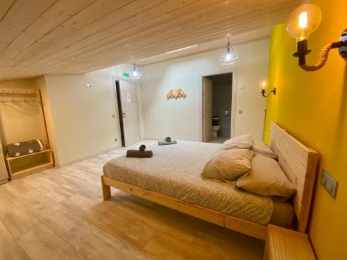 Morentin House | Casa Julita Etxea: Guest Rated 9.4 with Pet-Friendly Amenities