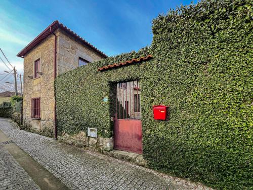Ponte de Lima Villa | Experience Casa Justininho: Oceanfront Oasis with Pool
