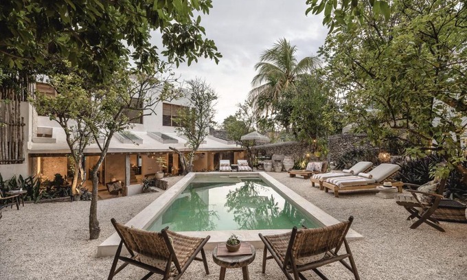 Espita Hotel | Casa Kacaya: Family-Friendly Retreat with Pool and Dining