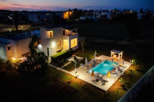 Specchia Apartment | Top-Rated B&B Casa Karina: Poolside Oceanfront Retreat