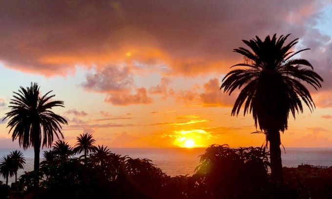 La Calera House | Oceanfront Casa Katharina: Guest Rated 9.4 in Valle Gran Rey