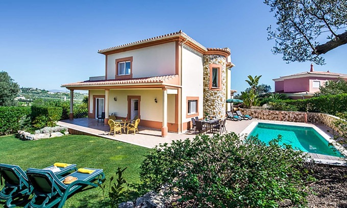 Funchal House | Last Minute Availability: Exceptional Stay with Pool Access