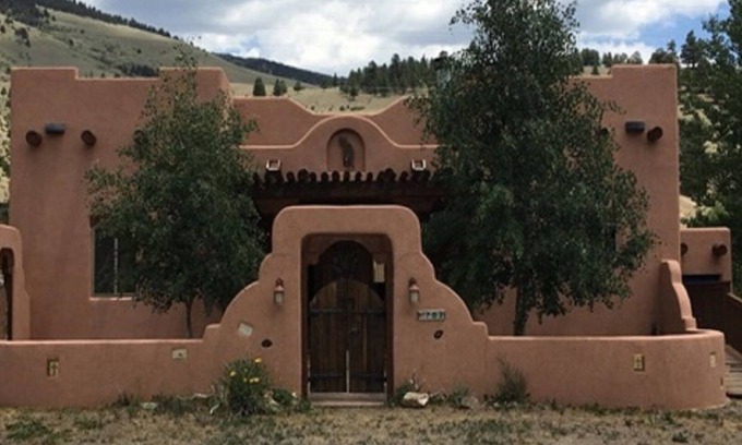 Creede House | Romantic Escape at Casa Kokopelli: Guest Rated 9.8/10