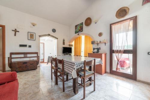 Calasetta House | Family-Friendly Retreat at Casa La Bianca with Pet Perks