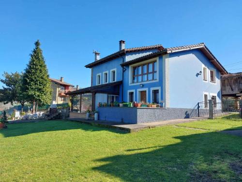 Parres House | Discover Casa La Güelina: A Family-Friendly Retreat