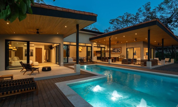 Tamarindo House | Relaxing Beachside Retreat at Casa La Jolla, Costa Rica