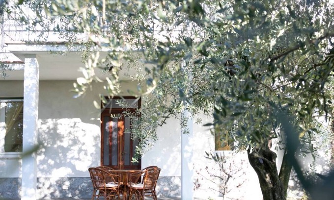 Zorzino Apartment | Relax at Casa La Rondine with Oceanfront Views & Breakfast