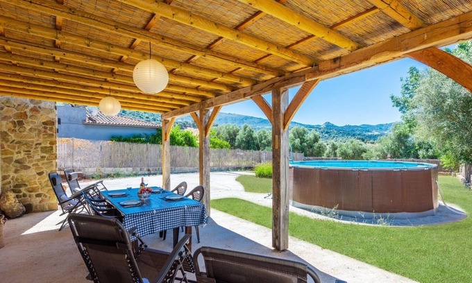 Benalauria Villa | Beautiful Casa La Torre de Piedra with Ocean View & Spa