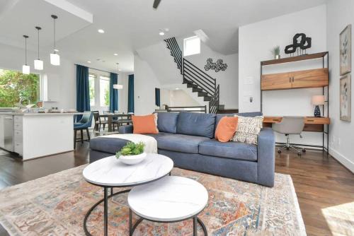 Midtown House | Casa LaBella - Downtown Views & Family-Friendly Amenities