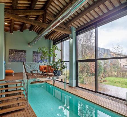 Prada Apartment | Indulge in Oceanfront Bliss at Casa Laderchi - 4 Star