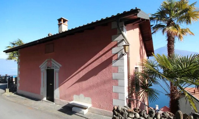 San Bartolomeo Apartment | Relax at Casa Lago Azzurro: Oceanfront Retreat Awaits