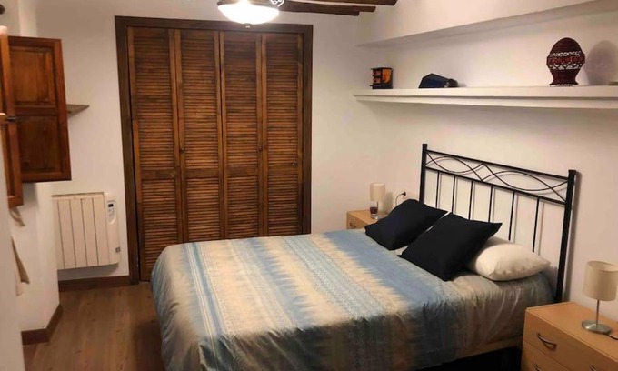 Guejar Sierra House | Inviting Casa Laia: Family-Friendly with Hot Tub Access