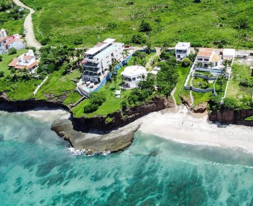 Punta Negra House | Relax at Casa Lamanai with Private Beach and Ocean Views