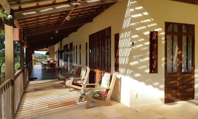 Jandaira House | Casa Laranjeiras - Embrace Nature with Family-Friendly Amenities