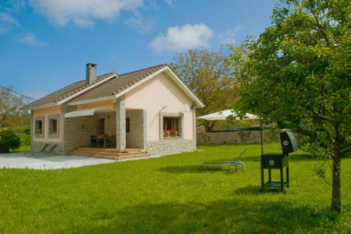 Nueva Ski Chalet | Discover Casa Las Hortensias: 4-Star Family & Pet-Friendly Retreat