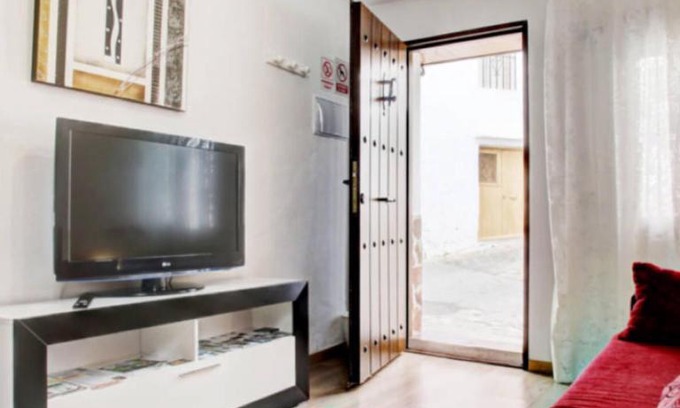 Yunquera House | Casa las tres Conchas: Oceanfront Getaway with Family Amenities