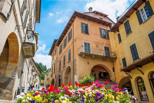 Orta San Giulio Apartment | Discover Casa Laura: Family & Pet-Friendly 4-Star Retreat