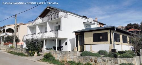 Gornji Karin Apartment | Cozy Casa Lavanda in Karin Gornji - Guest Rated 8.9/10